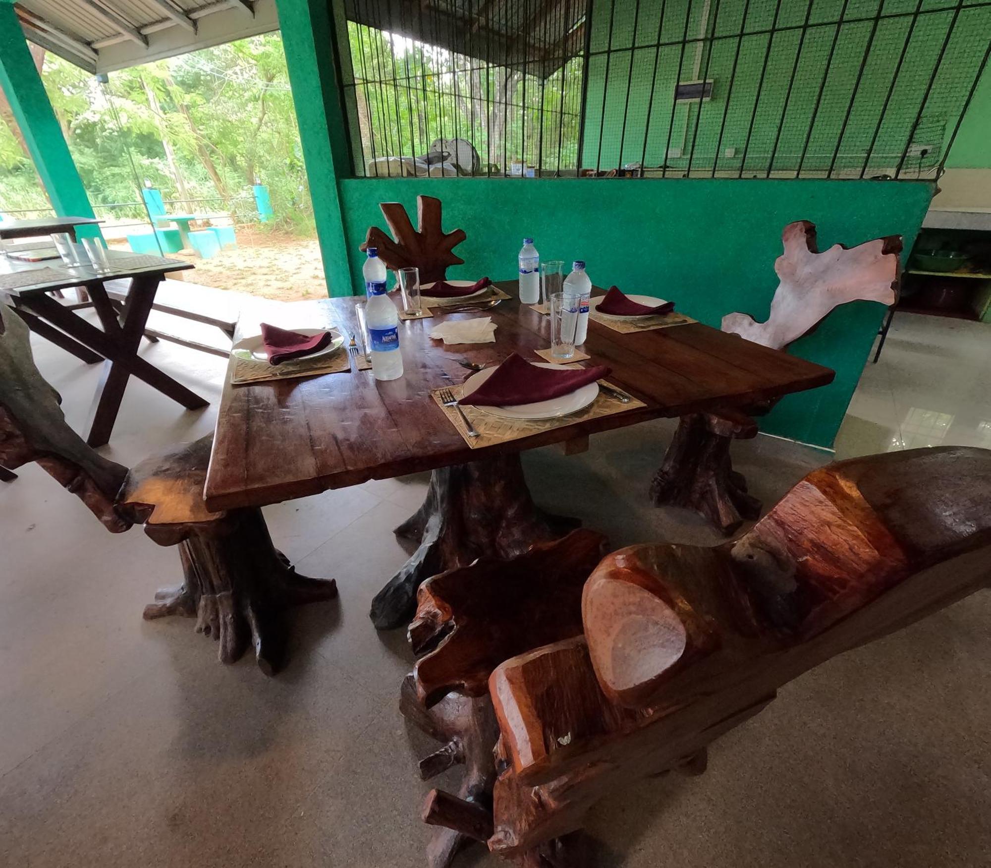Spice Village Hotel & Restaurant ハバラナ エクステリア 写真