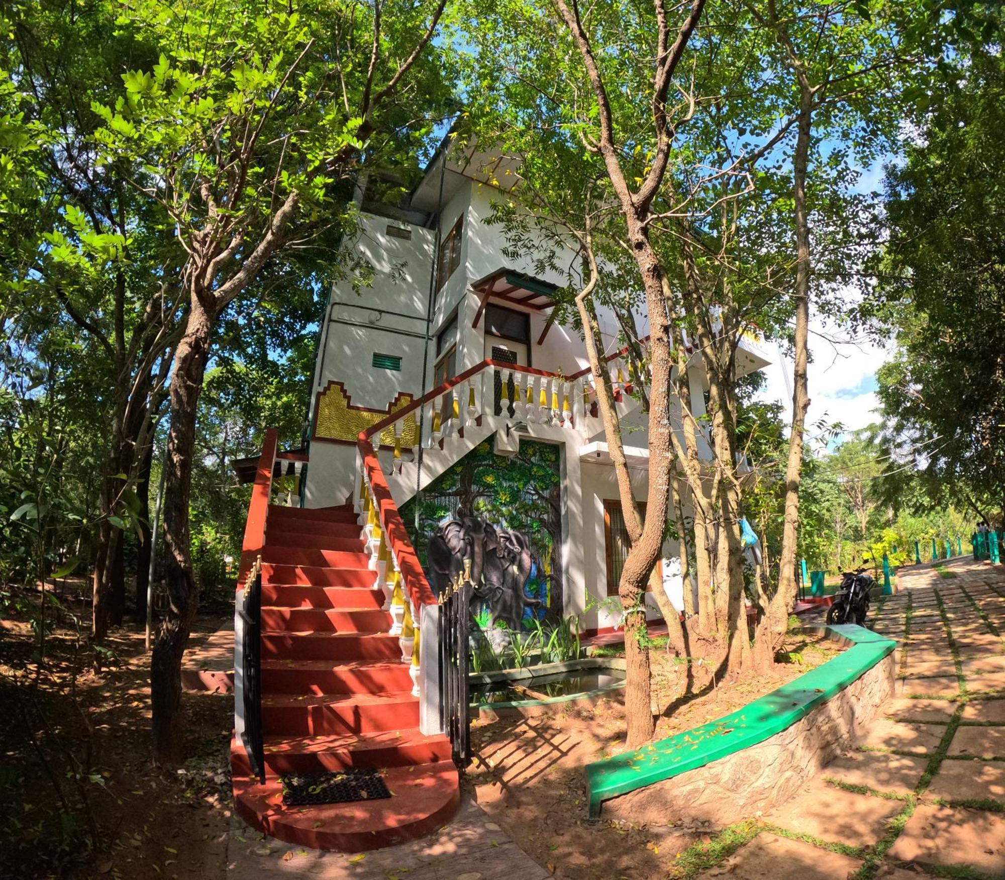 Spice Village Hotel & Restaurant ハバラナ エクステリア 写真