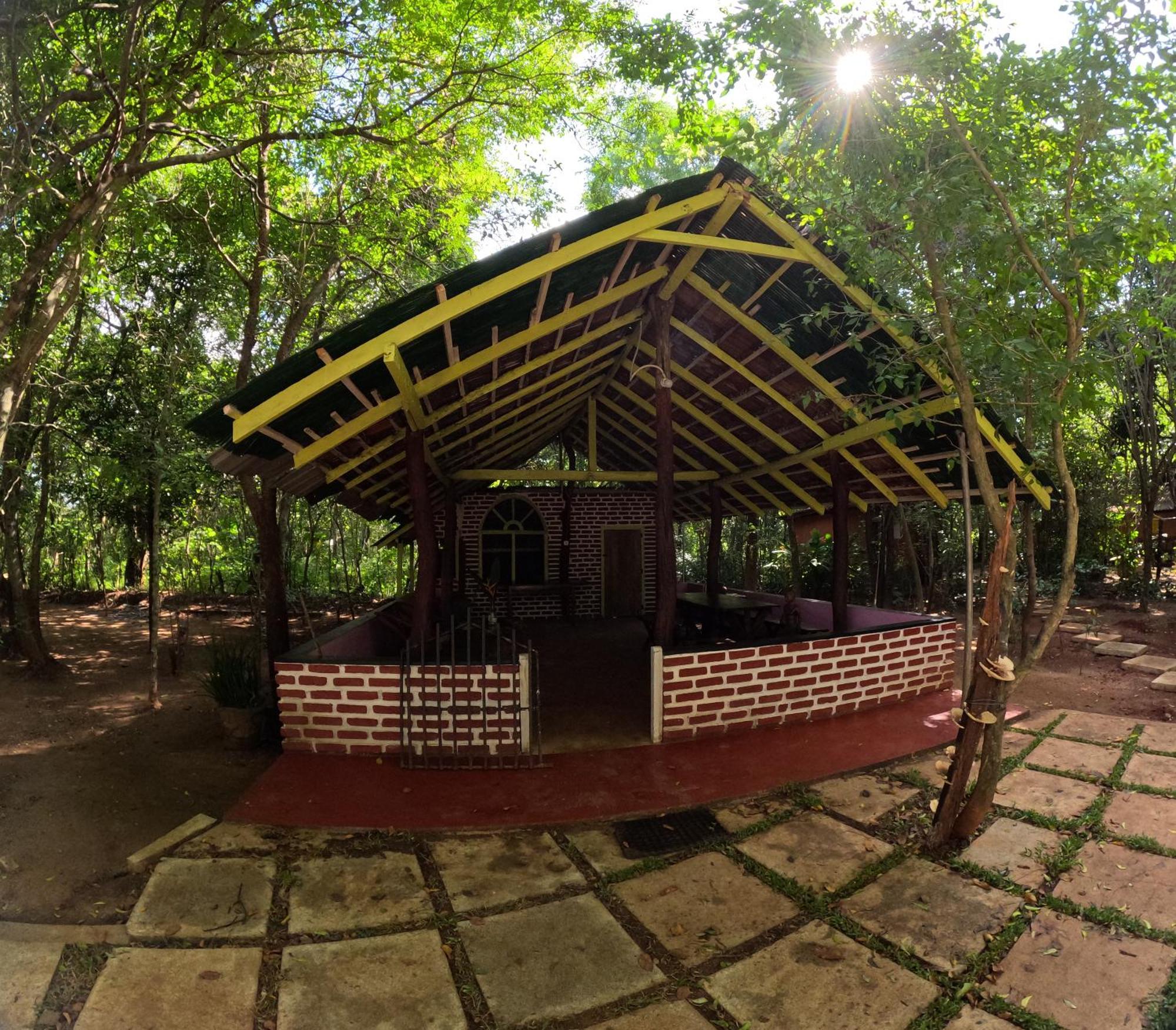 Spice Village Hotel & Restaurant ハバラナ エクステリア 写真