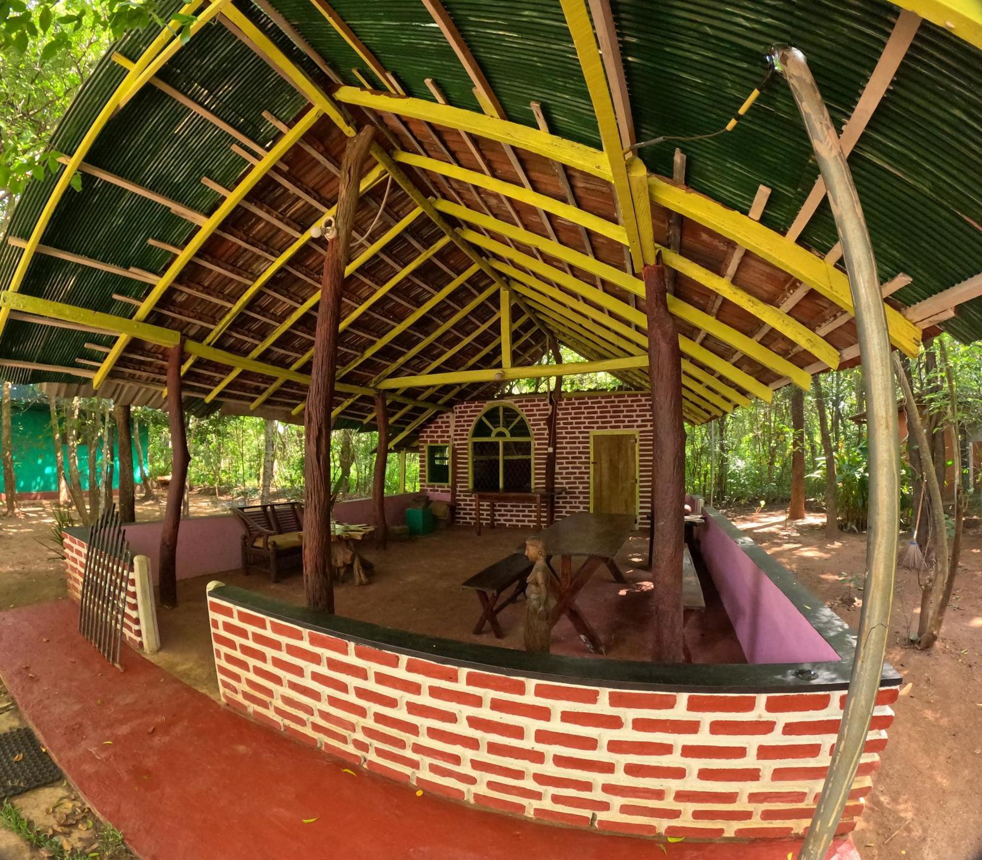 Spice Village Hotel & Restaurant ハバラナ エクステリア 写真